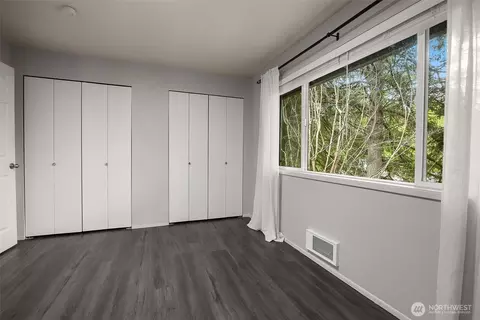 Bedroom - 1526 192nd St SE #O4, Bothell, WA 98012 photo 2 of 7
