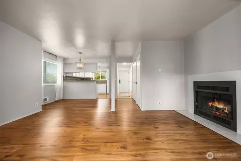 Living - 1526 192nd St SE #O4, Bothell, WA 98012 photo 5 of 6