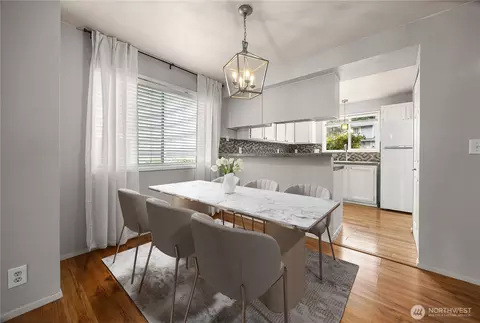 Dining - 1526 192nd St SE #O4, Bothell, WA 98012 photo 1 of 2