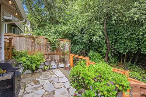 Exterior - 115 170th St SE, Bothell, WA 98012 photo 6 of 8