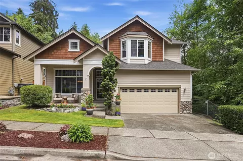 Exterior - 115 170th St SE, Bothell, WA 98012 photo 2 of 8