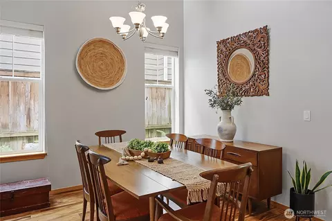 Dining - 115 170th St SE, Bothell, WA 98012 photo 2 of 3