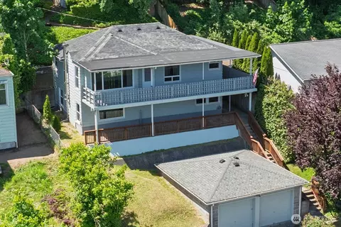 1906 N Wycoff Ave, Bremerton, WA 98312