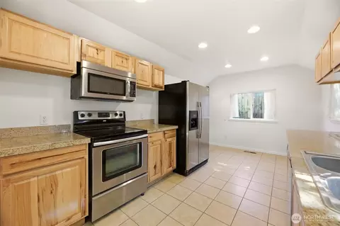 Kitchen - 1710 36th St, Everett, WA 98201 photo 1 of 3