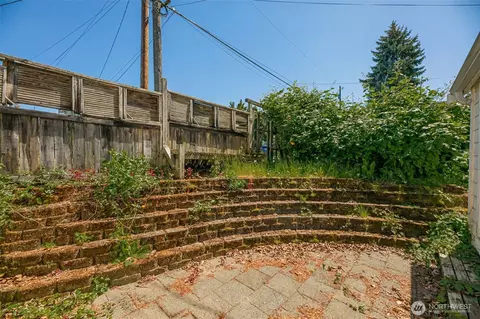 Exterior - 1710 36th St, Everett, WA 98201 photo 8 of 8