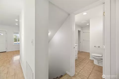 Entry Way - 1710 36th St, Everett, WA 98201 photo 1 of 1