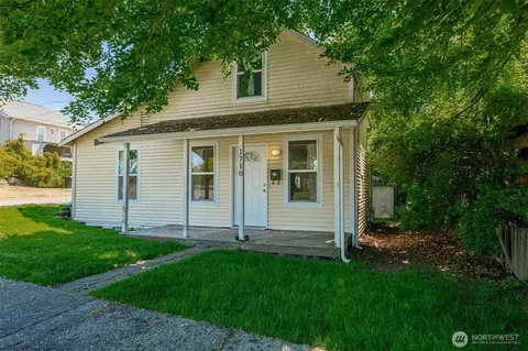 Exterior - 1710 36th St, Everett, WA 98201 photo 1 of 8