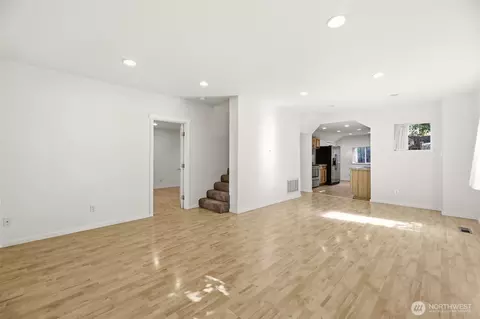 Living - 1710 36th St, Everett, WA 98201 photo 2 of 4