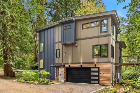 10003 Manitou Beach Dr NE, Bainbridge Island, WA 98110