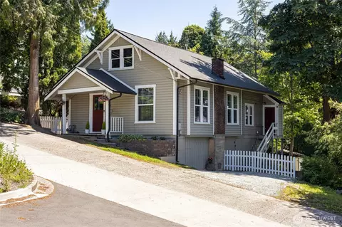 112 E Division St, Mount Vernon, WA 98274