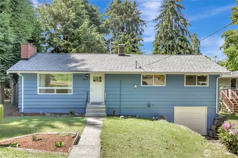 20627 7th Ave S, Des Moines, WA 98198