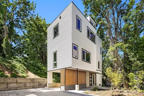 534 W Barrett St, Seattle, WA 98119