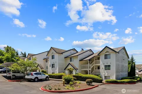 1900 NE 48th St #E205, Renton, WA 98056