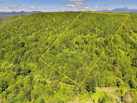 150 N Sunnyside Rd, Shelton, WA 98584