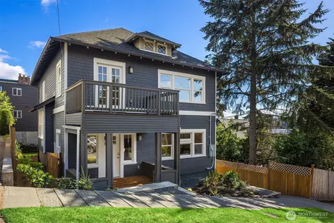1307 W Boston St, Seattle, WA 98119