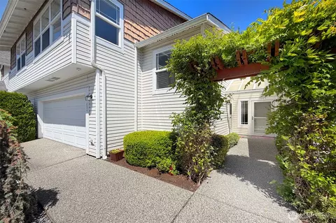 7213 Centerville Ct #1004, Stanwood, WA 98292