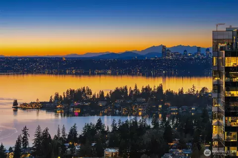 10700 NE 4th St #4102, Bellevue, WA 98004