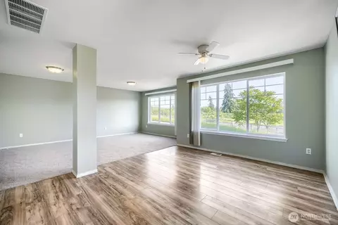 Living - 3727 E St, Tacoma, WA 98404 photo 2 of 4