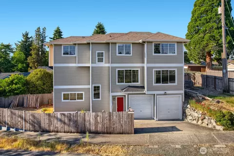 Exterior - 3727 E St, Tacoma, WA 98404 photo 2 of 3