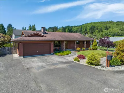 705 N Glenn St, Montesano, WA 98563