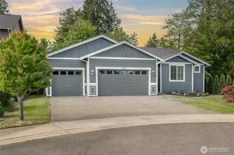19611 117th St E, Bonney Lake, WA 98391