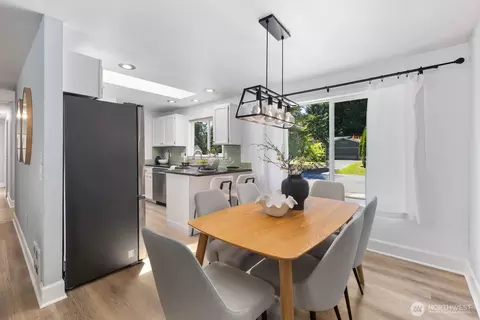 Dining - 17907 25th Dr SE, Bothell, WA 98012 photo 2 of 2