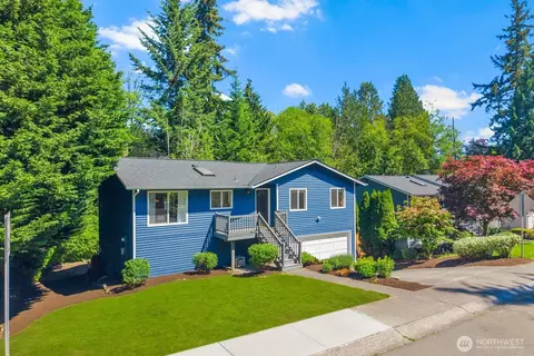 Exterior - 17907 25th Dr SE, Bothell, WA 98012 photo 2 of 7