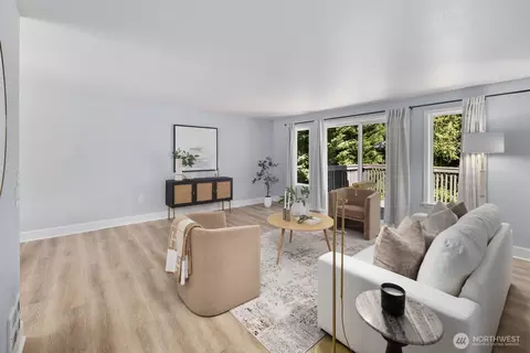 Living - 17907 25th Dr SE, Bothell, WA 98012 photo 4 of 6