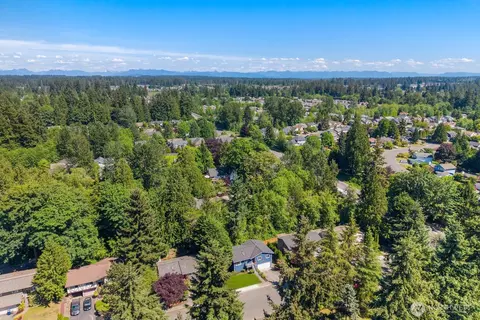 View/Area - 17907 25th Dr SE, Bothell, WA 98012 photo 3 of 3