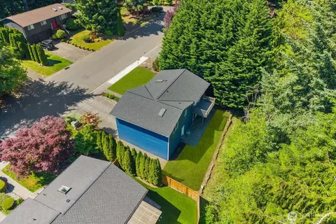 View/Area - 17907 25th Dr SE, Bothell, WA 98012 photo 1 of 3