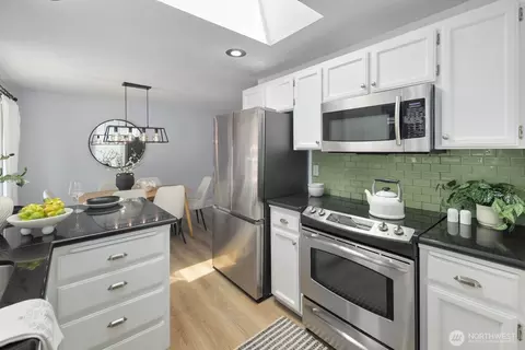 Kitchen - 17907 25th Dr SE, Bothell, WA 98012 photo 1 of 3