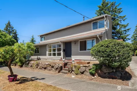 2816 NW 80th St, Seattle, WA 98117