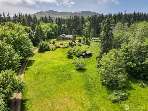 277 Shady Creek Ln, Port Angeles, WA 98362