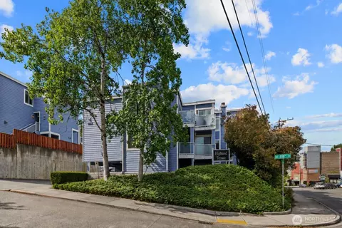 8812 20th Ave NE #A105, Seattle, WA 98115