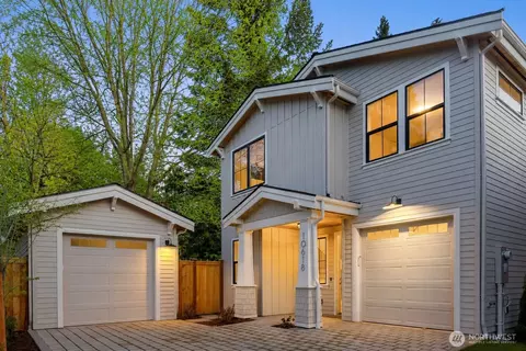 10618 NE 54th Ln, Kirkland, WA 98033