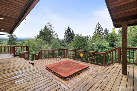 Exterior - 16732 249th St E, Orting, WA 98360 photo 4 of 6