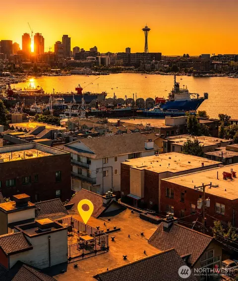 2035 Eastlake Ave E #301, Seattle, WA 98102