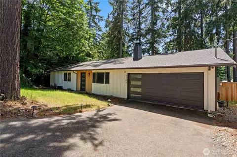 6702 75th St W, Lakewood, WA 98499