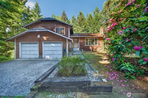 10140 Banner Rd SE, Olalla, WA 98359