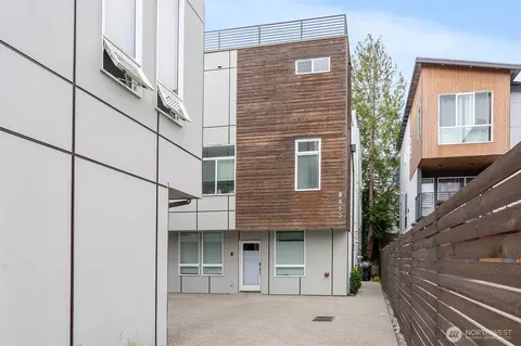 8613 23rd Ave NE #B, Seattle, WA 98115