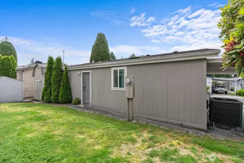 Exterior - 23825 15th Ave SE #185, Bothell, WA 98021 photo 2 of 4