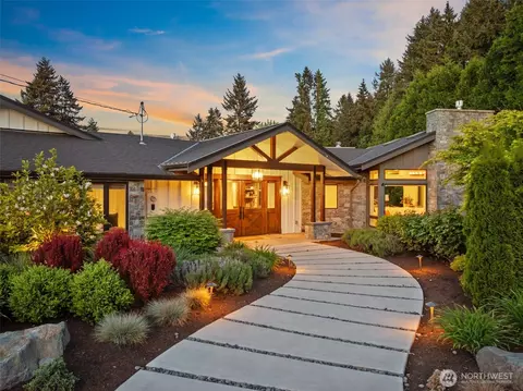 6006 128th Ave NE, Kirkland, WA 98033
