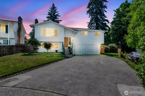 18925 49th Pl W, Lynnwood, WA 98036