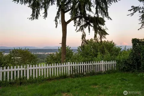 20826 Military Rd S, Seatac, WA 98198