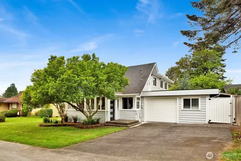 2821 Racine St, Bellingham, WA 98226