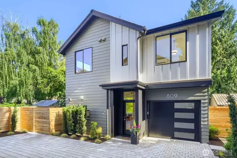 809 NE 90th St, Seattle, WA 98115