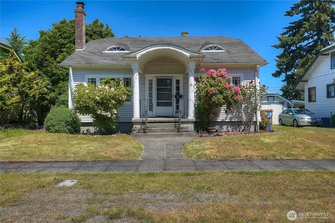 511 S 35th St, Tacoma, WA 98418