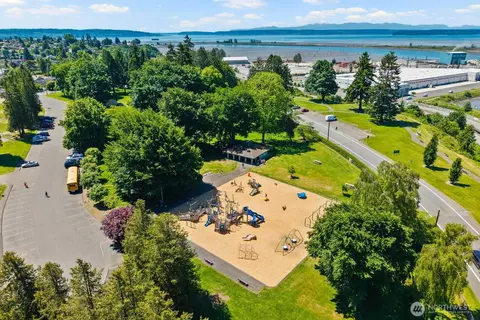 View/Area - 528 Wetmore Ave, Everett, WA 98201 photo 10 of 11