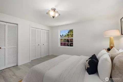 Bedroom - 528 Wetmore Ave, Everett, WA 98201 photo 2 of 5