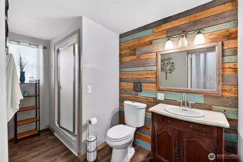 Bath - 22814 46th Ave E, Spanaway, WA 98387 photo 3 of 4